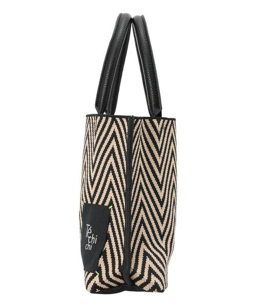 Te chichi（テチチ）の「へリンボーン柄ニットミニトート（ハンドバッグ・レディース・ブラック・F）」の4枚目の写真