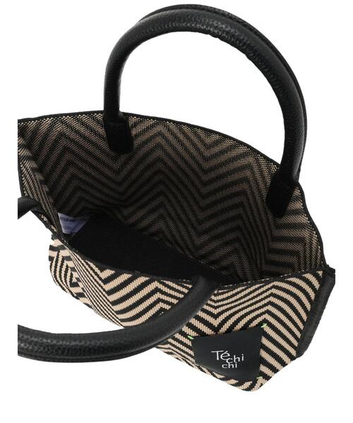 Te chichi（テチチ）の「へリンボーン柄ニットミニトート（ハンドバッグ・レディース・ブラック・F）」の7枚目の写真