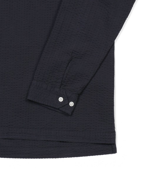 The DUFFER of ST.GEORGE（ザダファーオブセントジョージ）の「SEERSUCKER OVERDYE SKIPPER SHIRT：シアサッカーストライプ 製品染め スキッパーシャツ（シャツ/ブラウス・メンズ・ブラック/ホワイト/ネイビー・SMALL/MEDIUM/LARGE/X-LARGE）」の18枚目の写真