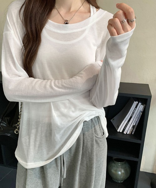 2ly2(トゥーリートゥー)の「ゆるっと着こなす大人カジュアル&透け感トップス&タンクセット(Tシャツ/カットソー・レディース・ブラック/ベージュ/ホワイト・FREE)」の2枚目の写真