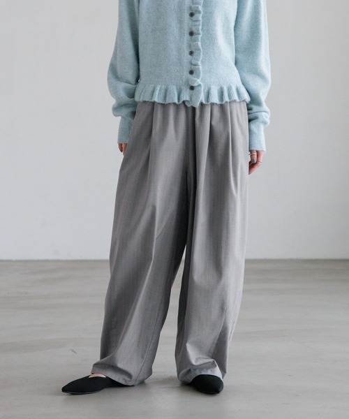 LOWRYS FARM（ローリーズファーム）の「イージーワイドコクーンパンツ 327286（その他パンツ・レディース・ベージュ/ホワイト/グレー/ブルー/ブラック/パープル/グリーン/ネイビー/グレー系その他/ブラウン系その他/ブラウン系その他2/ゴールド・MEDIUM/LARGE/SMALL）」の4枚目の写真