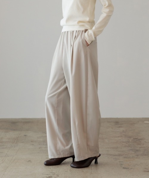 LOWRYS FARM（ローリーズファーム）の「イージーワイドコクーンパンツ 327286（その他パンツ・レディース・ベージュ/ホワイト/グレー/ブルー/ブラック/パープル/グリーン/ネイビー/グレー系その他/ブラウン系その他/ブラウン系その他2/ゴールド・MEDIUM/LARGE/SMALL）」の6枚目の写真