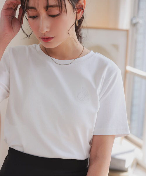 Petitle（プチレ）の「[ 低身長向けサイズ ] 選べる3サイズ ベーシック半袖Tシャツ（Tシャツ/カットソー・レディース・ブラック/ホワイト系その他/チャコール/オフホワイト/アイボリー系・PL/PM/PS）」の2枚目の写真