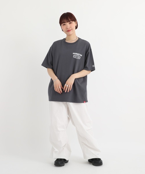 Manhattan Portage(マンハッタンポーテージ)の「S/S Print T-Shirt(Tシャツ/カットソー・メンズ・ホワイト/グレー/チャコール・X-LARGE/MEDIUM/SMALL/LARGE)」の13枚目の写真