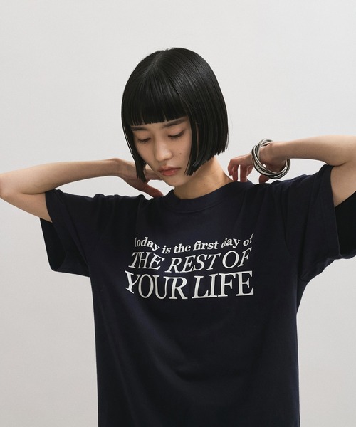 HEAR MY NAME（ヒアマイネーム）の「【HEAR MY NAME（ヒア マイネーム）】SS TEE（Tシャツ/カットソー・レディース・ホワイト/ネイビー・FREE）」の2枚目の写真