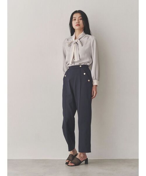 TONAL（トーナル）の「バイカラーハーフボウタイブラウス（シャツ/ブラウス・レディース・ライトブルー/ネイビー/グレー/オフホワイト・MEDIUM）」の11枚目の写真