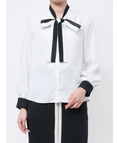 TONAL（トーナル）の「バイカラーハーフボウタイブラウス（シャツ/ブラウス・レディース・ライトブルー/ネイビー/グレー/オフホワイト・MEDIUM）」の15枚目の写真