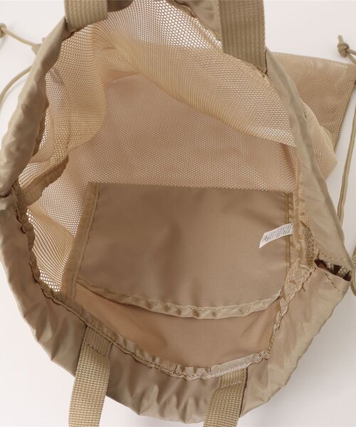 San-ai Resort 三愛水着楽園（サンアイリゾート　サンアイミズギラクエン）の「【NIKE】ナイキ SS25 メッシュドローストリングプールバッグ（スイムグッズ・レディース・サックスブルー/ネイビー/ベージュ/オレンジ・ONE SIZE）」の18枚目の写真