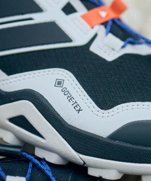 TERREX SKYCHASER GORE-TEX IH2799（スニーカー）｜adidas（アディダス