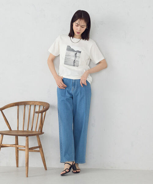 COMME CA ISM(コムサイズム)の「フォトプリントTシャツ(Tシャツ/カットソー・レディース・グレー/グレー系その他/ホワイト系その他/ホワイト・LARGE/MEDIUM/SMALL)」の12枚目の写真