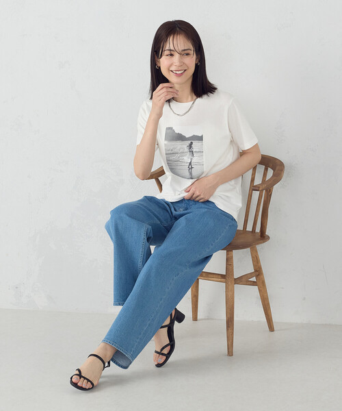 COMME CA ISM(コムサイズム)の「フォトプリントTシャツ(Tシャツ/カットソー・レディース・グレー/グレー系その他/ホワイト系その他/ホワイト・LARGE/MEDIUM/SMALL)」の15枚目の写真