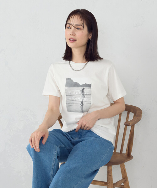 COMME CA ISM(コムサイズム)の「フォトプリントTシャツ(Tシャツ/カットソー・レディース・グレー/グレー系その他/ホワイト系その他/ホワイト・LARGE/MEDIUM/SMALL)」の16枚目の写真