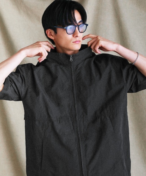 コットンナイロンギャバスタンドネックフルジップ半袖シャツ