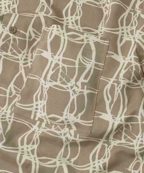 ITEMS URBANRESEARCH（アイテムズ アーバンリサーチ）の「ラインアートプリントオープンカラー半袖シャツ（シャツ/ブラウス・メンズ・ブラック/ベージュ/ホワイト・MEDIUM/LARGE）」の15枚目の写真