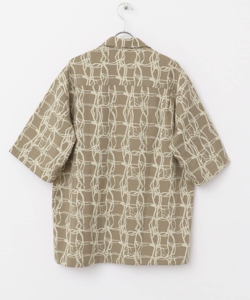 ITEMS URBANRESEARCH（アイテムズ アーバンリサーチ）の「ラインアートプリントオープンカラー半袖シャツ（シャツ/ブラウス・メンズ・ブラック/ベージュ/ホワイト・MEDIUM/LARGE）」の14枚目の写真