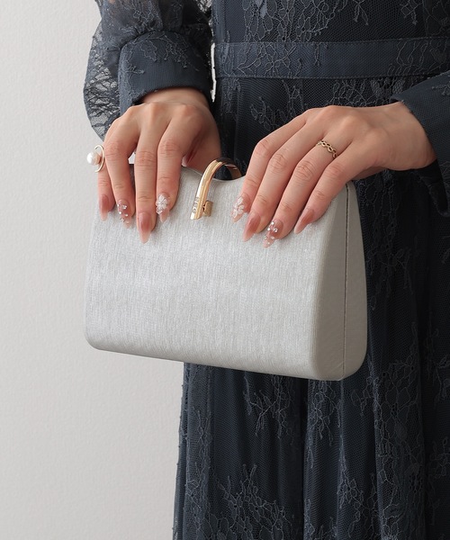 Lace Ladies(レースレディース)の「ビジュー付き 2WAY スクエア パーティー バッグ(クラッチバッグ・レディース・ブラック/アイボリー/シルバー・FREE)」の17枚目の写真