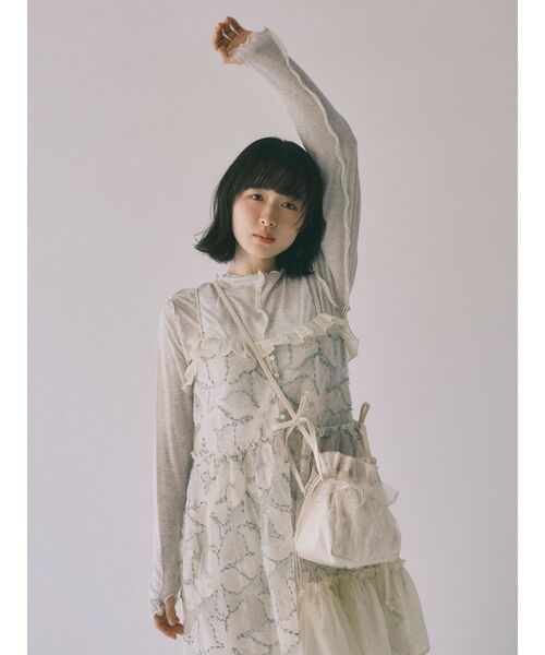 merry jenny（メリージェニー）の「エアリーカラーメロウカットソー（Tシャツ/カットソー・レディース・ライトグレー/ベージュ/ライトブルー/アイボリー・FREE）」の6枚目の写真