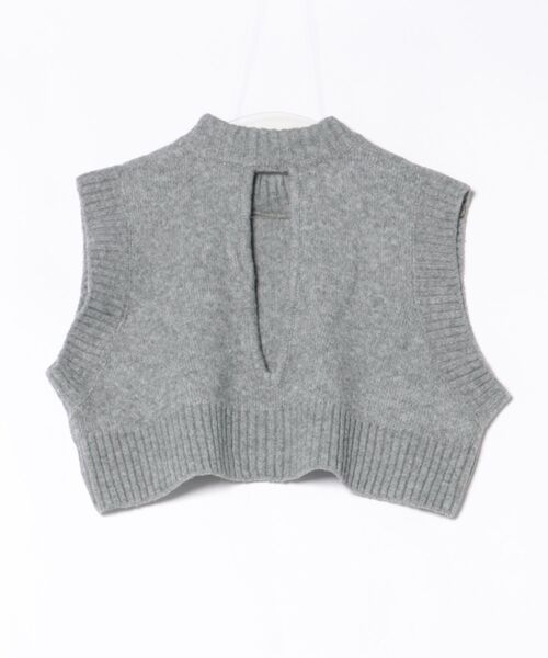 MAGASIN DE MODE Onjna（マガジンデモードオンジェナ ）の「【MAGASIN DE MODE Onjna】バッグスリットニットベスト XNN（ベスト・レディース・チャコールグレー/グレー・FREE）」の15枚目の写真