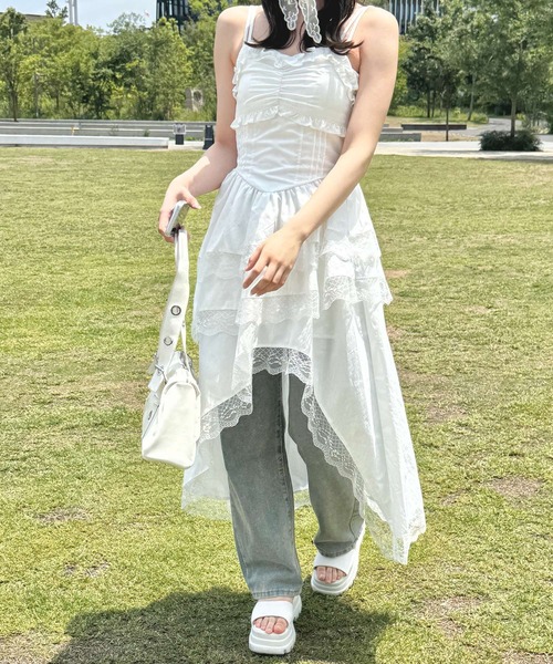 frunco（フランコ）の「コットンフリルキャミワンピース（ワンピース・レディース・ホワイト・MEDIUM）」の6枚目の写真