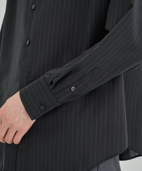 UNITED TOKYO(ユナイテッドトウキョウ)の「【残りわずか】SUMMER WOOL ロングスリーブシャツ(シャツ/ブラウス・メンズ・ブラック/オフホワイト/ダークグレー/グレイッシュベージュ・1/2/3)」の16枚目の写真