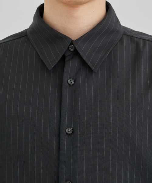 UNITED TOKYO(ユナイテッドトウキョウ)の「【残りわずか】SUMMER WOOL ロングスリーブシャツ(シャツ/ブラウス・メンズ・ブラック/オフホワイト/ダークグレー/グレイッシュベージュ・1/2/3)」の17枚目の写真