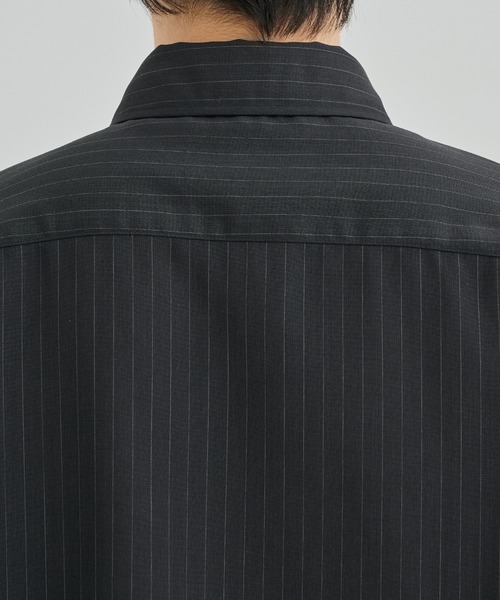 UNITED TOKYO(ユナイテッドトウキョウ)の「【残りわずか】SUMMER WOOL ロングスリーブシャツ(シャツ/ブラウス・メンズ・ブラック/オフホワイト/ダークグレー/グレイッシュベージュ・1/2/3)」の20枚目の写真
