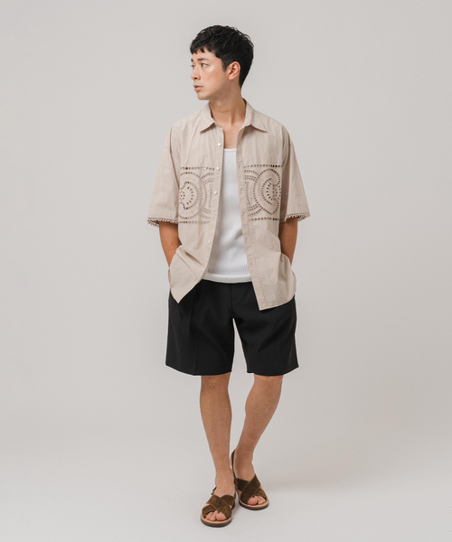 EDIFICE(エディフィス)の「シャンタン ベルテッド 2プリーツ ショーツ(その他パンツ・メンズ・ブラック/アイボリー/ブラウン・SMALL/MEDIUM/LARGE)」の4枚目の写真