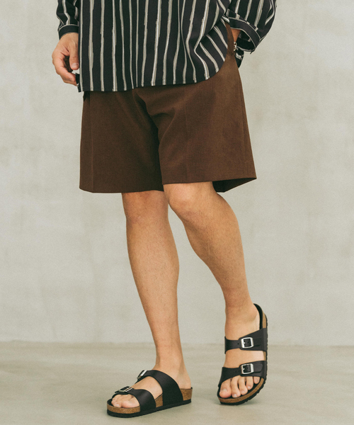 EDIFICE(エディフィス)の「シャンタン ベルテッド 2プリーツ ショーツ(その他パンツ・メンズ・ブラック/アイボリー/ブラウン・SMALL/MEDIUM/LARGE)」の16枚目の写真