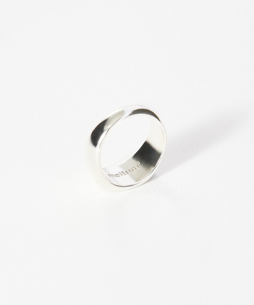 meltum(メルタム)の「SATIN SMALL SIGNET RING(リング・メンズ・シルバー・SMALL/MEDIUM/LARGE)」の3枚目の写真