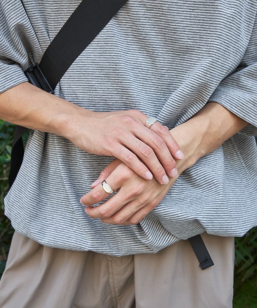 meltum(メルタム)の「SATIN SMALL SIGNET RING(リング・メンズ・シルバー・SMALL/MEDIUM/LARGE)」の11枚目の写真