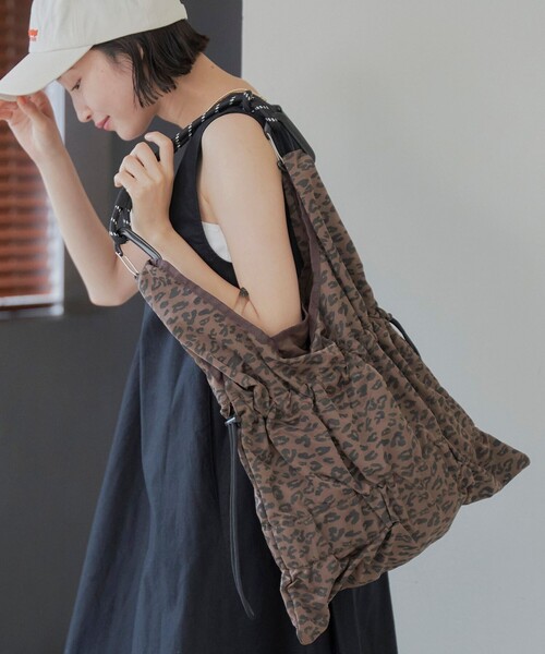 coen（コーエン）の「2WAY パラコードギャザートートバッグ（Ｍ）（トートバッグ・レディース・ブラック/オリーブ/レッド/ベージュ/その他1・FREE）」の8枚目の写真