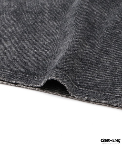 VIS(ビス)の「【グレムリン】VIS別注 ビンテージ風レタリング&フォトTシャツ(Tシャツ/カットソー・レディース・スミクロ/ベージュ・FREE)」の8枚目の写真