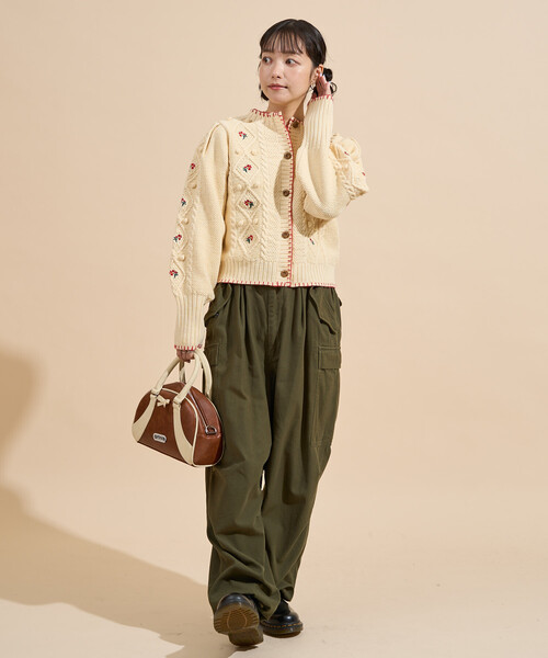 FREAK'S STORE(フリークスストア)の「花刺繍 カーディガン / パフスリーブ ニットカーディガン(カーディガン/ボレロ・レディース・ブラック/オフホワイト・フリ-)」の16枚目の写真