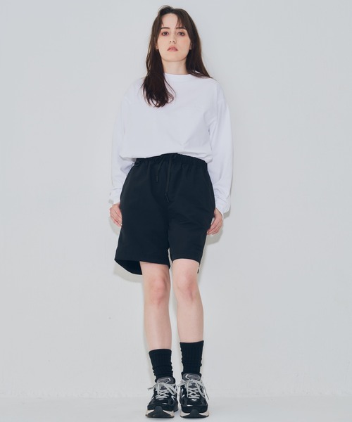 EMMA NOVEMBER (エマノーヴェンバー)の「Embroidery オープンエンド ロングスリーブ Tシャツ(Tシャツ/カットソー・メンズ・ホワイト×ホワイト/ブラック×ブラック・1/3/2)」の13枚目の写真
