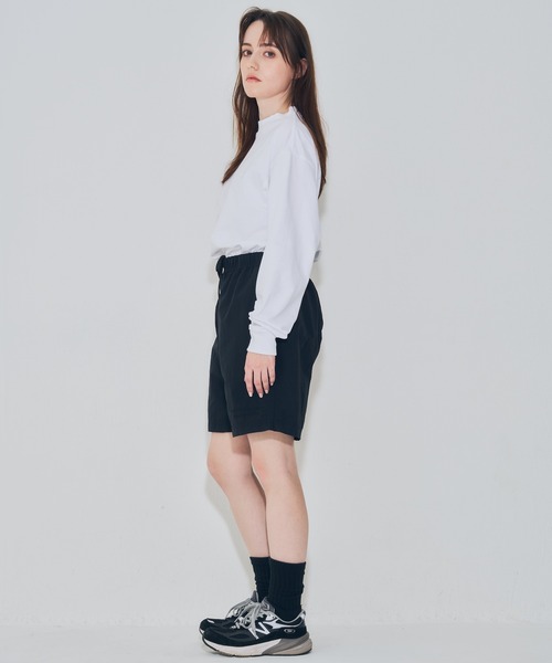 EMMA NOVEMBER (エマノーヴェンバー)の「Embroidery オープンエンド ロングスリーブ Tシャツ(Tシャツ/カットソー・メンズ・ホワイト×ホワイト/ブラック×ブラック・1/3/2)」の14枚目の写真