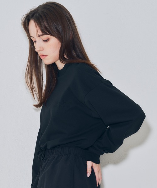 EMMA NOVEMBER (エマノーヴェンバー)の「Embroidery オープンエンド ロングスリーブ Tシャツ(Tシャツ/カットソー・メンズ・ホワイト×ホワイト/ブラック×ブラック・1/3/2)」の7枚目の写真
