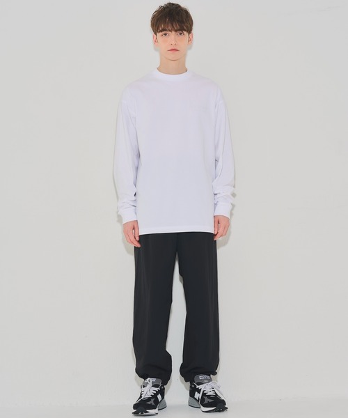 EMMA NOVEMBER (エマノーヴェンバー)の「Embroidery オープンエンド ロングスリーブ Tシャツ(Tシャツ/カットソー・メンズ・ホワイト×ホワイト/ブラック×ブラック・1/3/2)」の18枚目の写真