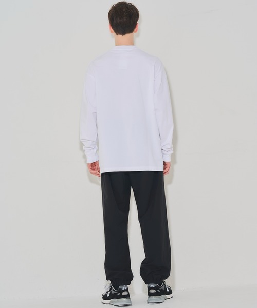 EMMA NOVEMBER (エマノーヴェンバー)の「Embroidery オープンエンド ロングスリーブ Tシャツ(Tシャツ/カットソー・メンズ・ホワイト×ホワイト/ブラック×ブラック・1/3/2)」の20枚目の写真