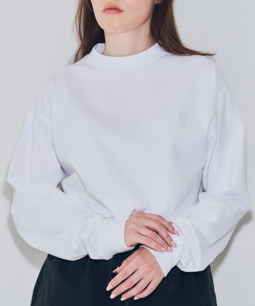 EMMA NOVEMBER (エマノーヴェンバー)の「Embroidery オープンエンド ロングスリーブ Tシャツ(Tシャツ/カットソー・メンズ・ホワイト×ホワイト/ブラック×ブラック・1/3/2)」の21枚目の写真