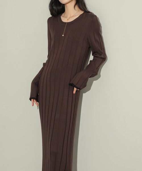 NEUNA（ヌナ）の「ワイドリブニットワンピース（ワンピース・レディース・アイボリー/ブラウン/グレー・FREE）」の15枚目の写真