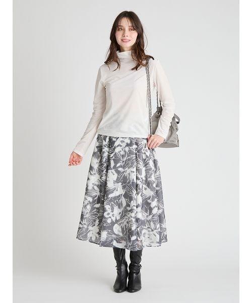 CELFORD（セルフォード）の「ベロアセミシアートップス（Tシャツ/カットソー・レディース・ブラック/オフホワイト・F）」の13枚目の写真