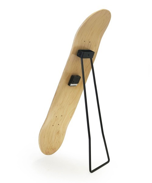 entre square（アントレスクエアー）の「bcl/スケートボードクロック（掛け時計・レディース・ナチュラル/ブラック・ONE SIZE）」の3枚目の写真