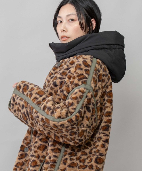 Munich(ミューニック)の「パファーバラクラバ(ネックウォーマー/スヌード・レディース・ブラック/アイボリー/グリーン・FREE)」の1枚目の写真