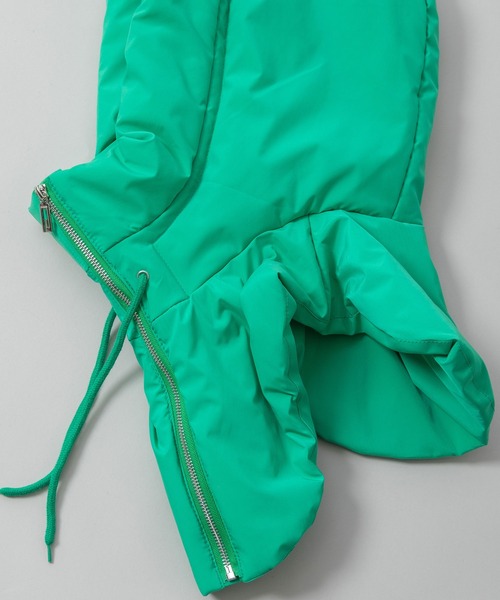 Munich(ミューニック)の「パファーバラクラバ(ネックウォーマー/スヌード・レディース・ブラック/アイボリー/グリーン・FREE)」の12枚目の写真