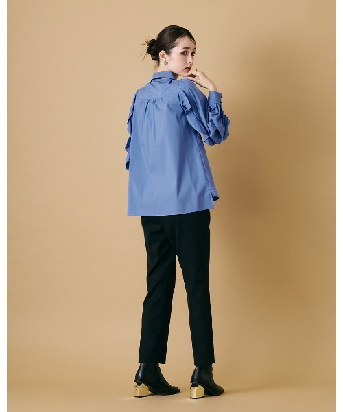 Audie a Muses（オーディアミューズ）の「ビジューネクタイ付きシャツ（シャツ/ブラウス・レディース・オフホワイト/ブルー・42/38）」の18枚目の写真