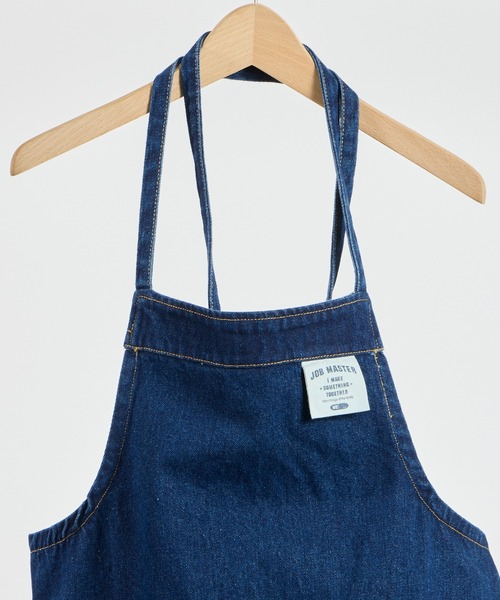 THE BAREFOOT（ベアフット）の「デニムウオッシュ加工ショート丈エプロン　IZI（エプロン・レディース・ブルー/インディゴブルー・FREE）」の5枚目の写真
