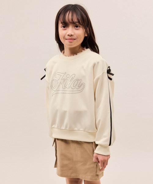 FILA（フィラ）の「【KIDS/キッズ】【FILA/フィラ別注】ラインストーンロゴ裏毛プルオーバー（スウェット・キッズ・サックスブルー/キナリ・150/140/130）」の5枚目の写真