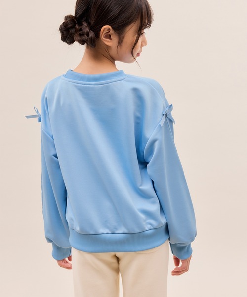 FILA（フィラ）の「【KIDS/キッズ】【FILA/フィラ別注】ラインストーンロゴ裏毛プルオーバー（スウェット・キッズ・サックスブルー/キナリ・150/140/130）」の13枚目の写真