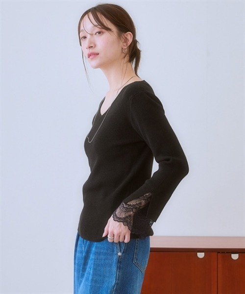 nissen（ニッセン）の「【ふんわりモチモチ素材】袖口レースVネックリブニット＜大きいサイズ有＞（ニット/セーター・レディース・モカ/ブラック/杢グレー/オフホワイト・S/M/L/LL）」の11枚目の写真