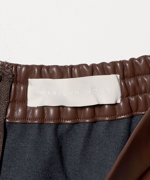 Marilyn Moon（マリリンムーン）の「＜Marilyn Moon＞レザー ライク サーキュラー スカート（スカート・レディース・ブラック/ブラウン系・FREE）」の14枚目の写真